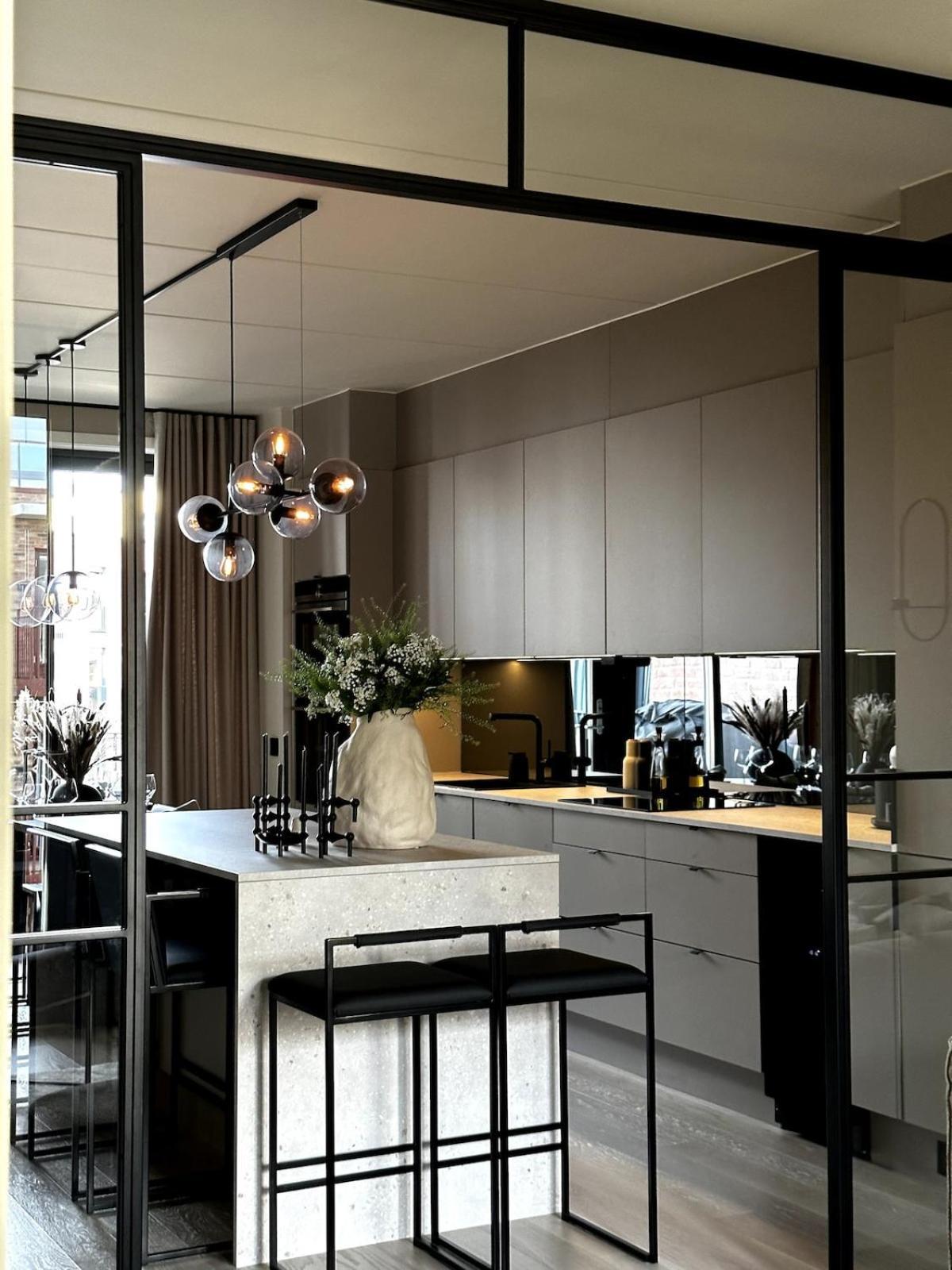 Apartment Modern And With Parking Spot